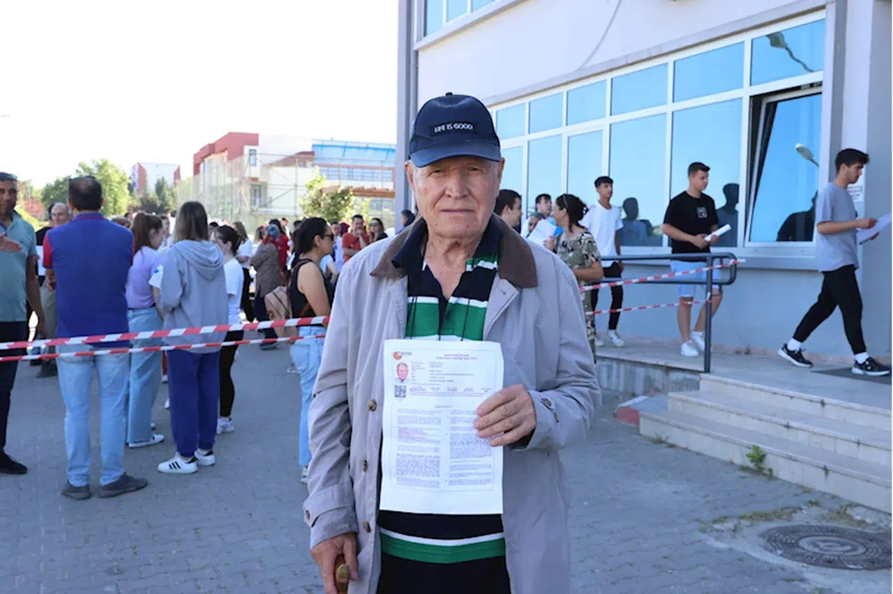 Edirne'nin "filozof hurdacısı" 81 yaşında gençlere örnek olmak amacıyla YKS'ye girdi 