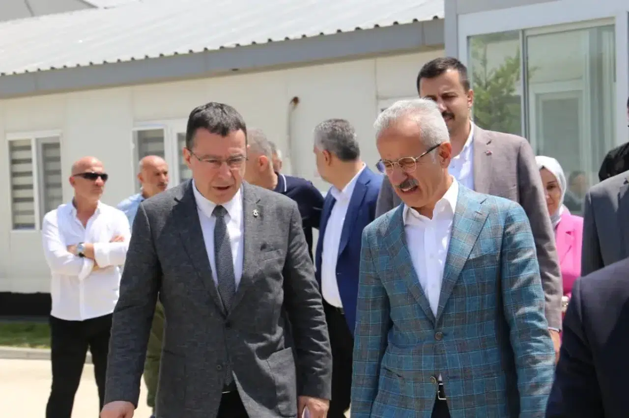 Trabzon'a Modern Sağlık Hizmetleri Yolda: Şehir Hastanesi İnşaatında İnceleme Yapıldı