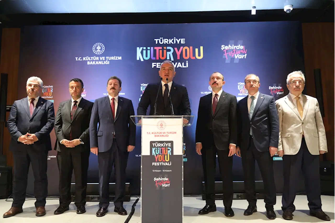 Kültür ve Turizm Bakanı Ersoy, Samsun Kültür Yolu Festivali'nin açılışına katıldı: