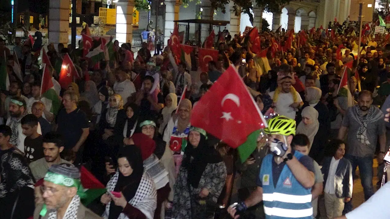 Avcılar'da Filistin'e destek yürüyüşü