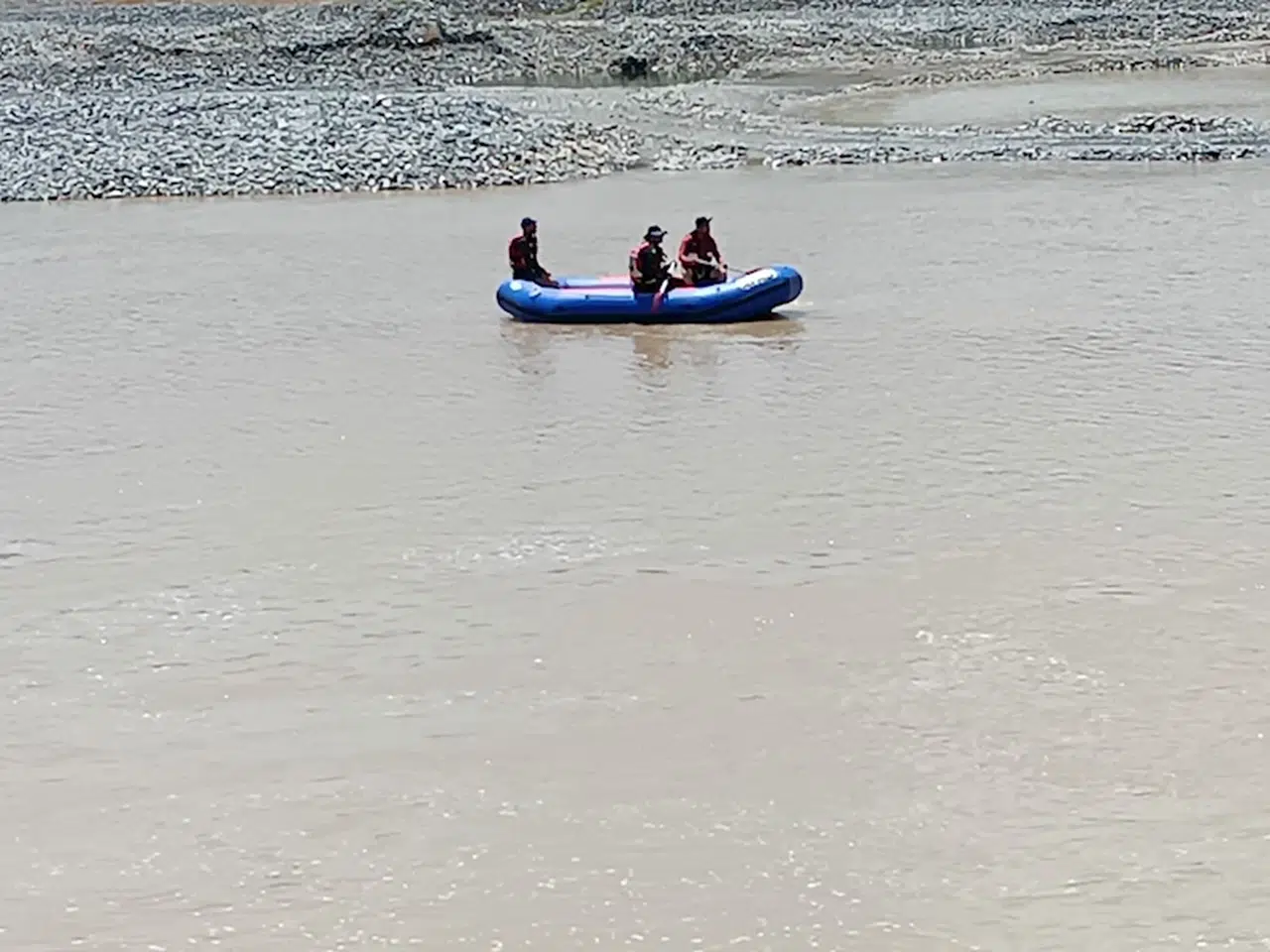 Serinlemek için girdiği nehirde kaybolan Burak'ı 294 kişi arıyor