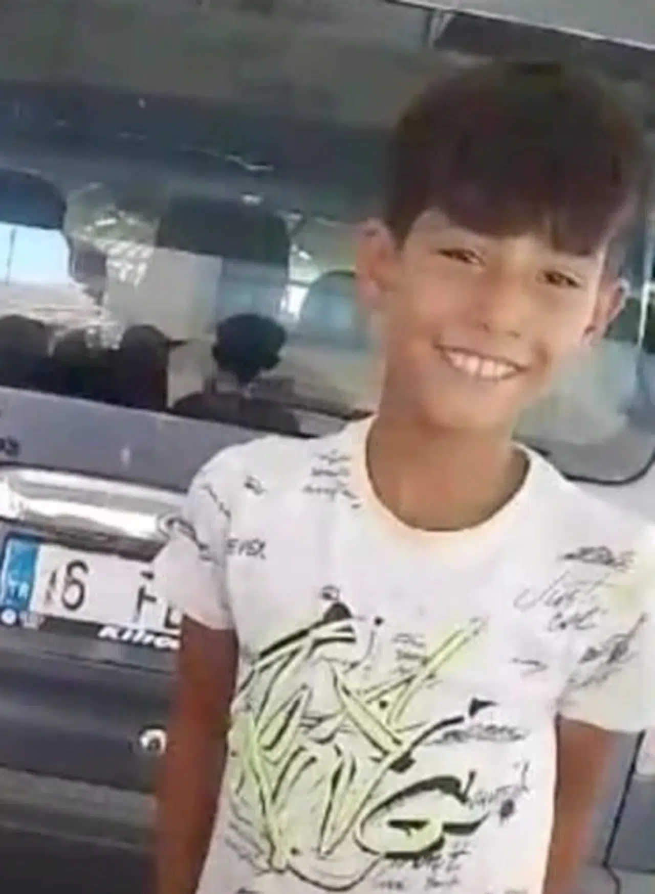 Bisiklet sürerken otomobilin çarptığı çocuk, hayatını kaybetti