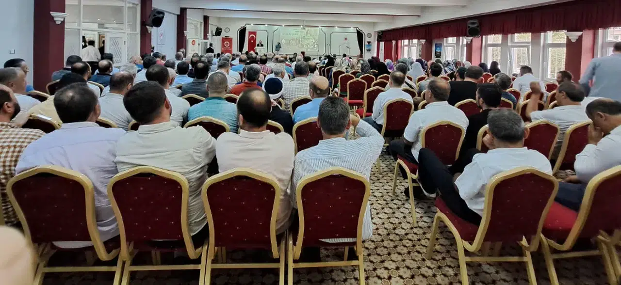 Trabzon’da Mevlid-i Nebi Haftası Kapsamında "Peygamberimiz ve Şahsiyet İnşası" Konferansı Düzenlendi