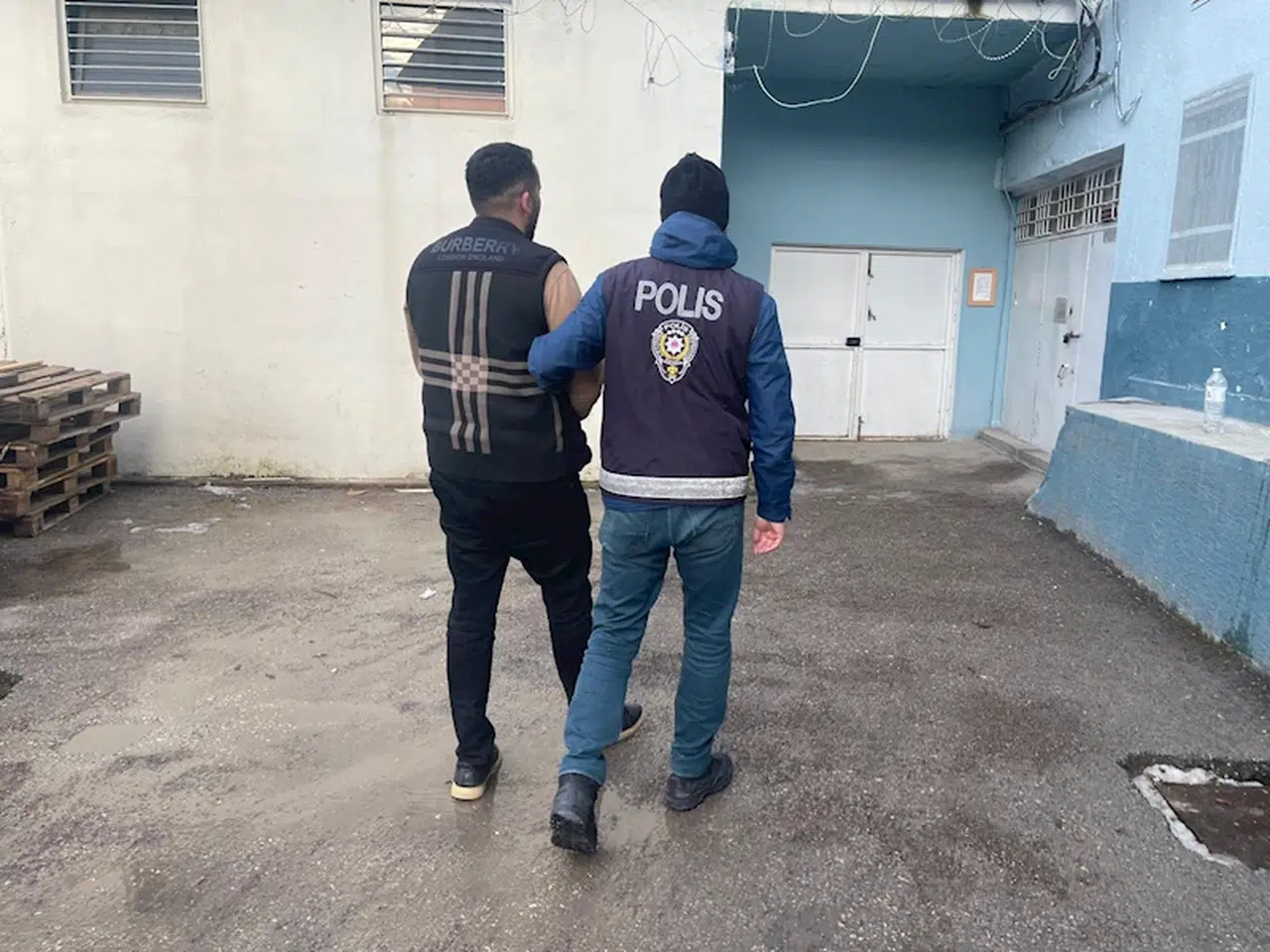 Tosya'da firari hükümlü trafik kontrolünde yakalandı