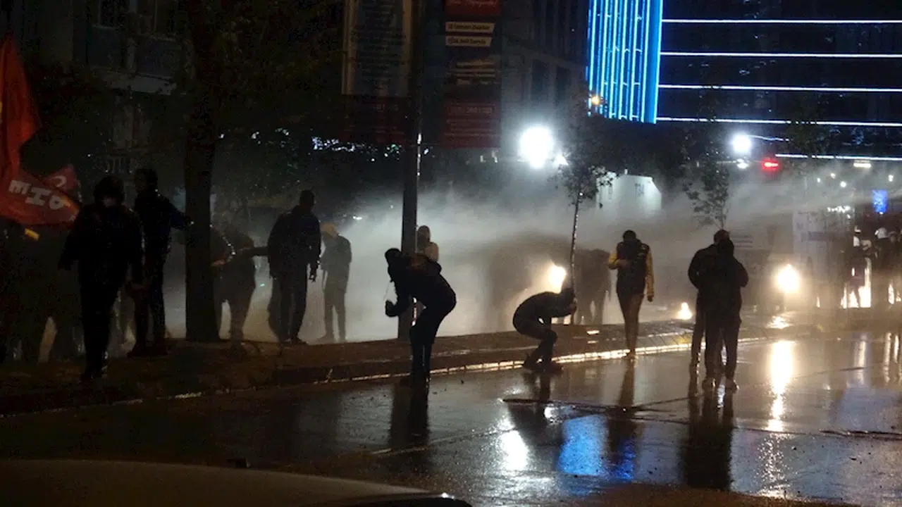 İzmir'de 'İmamoğlu' protestolarında 65 kişi mahkemeye sevk edildi 