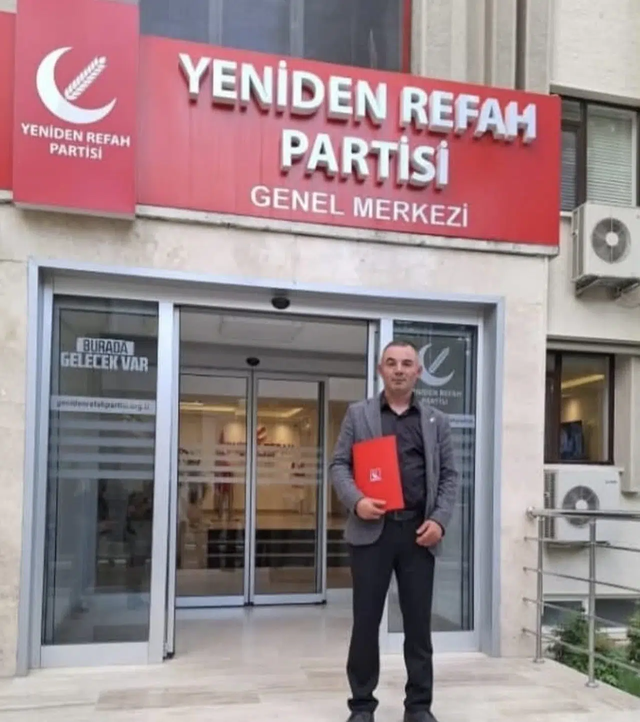 Yeniden Refah Partisi Kırşehir ilçe yönetiminden 17 istifa