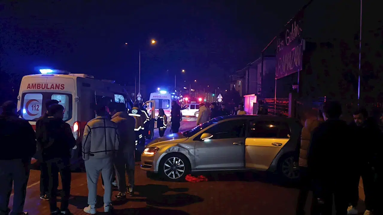 Bursa'da ehliyetsiz sürücünün karıştığı kazada 3 kişi yaralandı