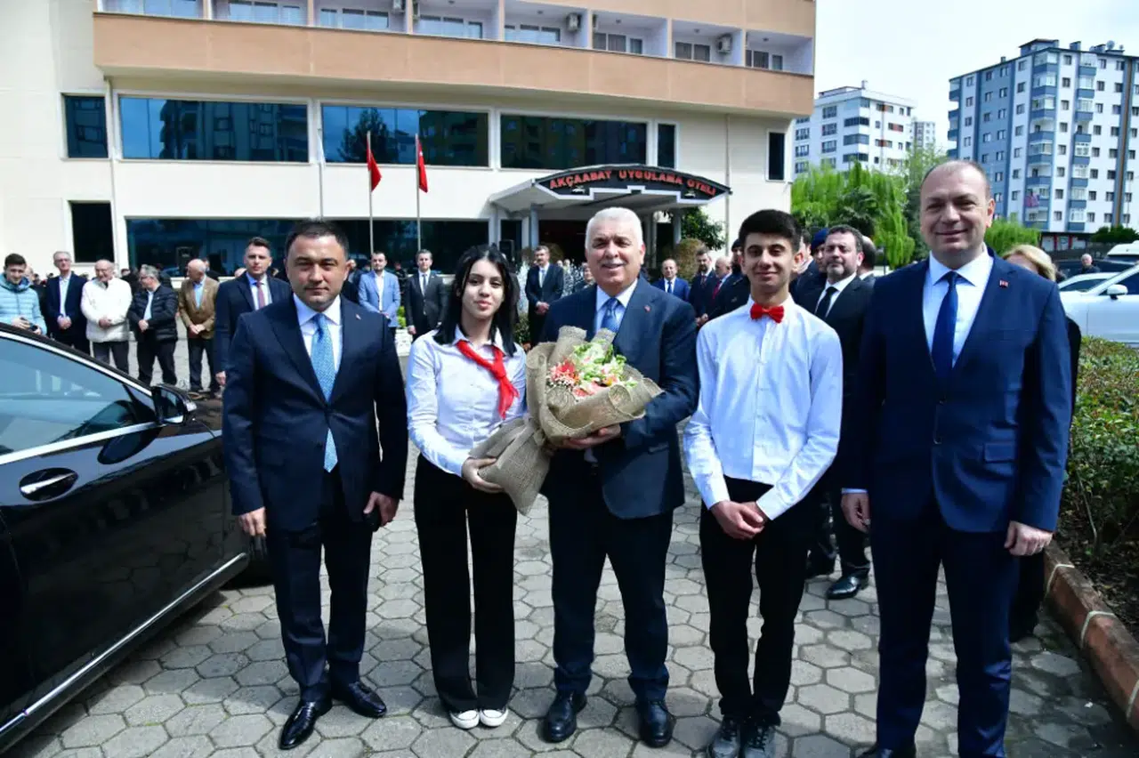 Trabzon Valisi Aziz Yıldırım, Turizm Haftası Programına Katıldı