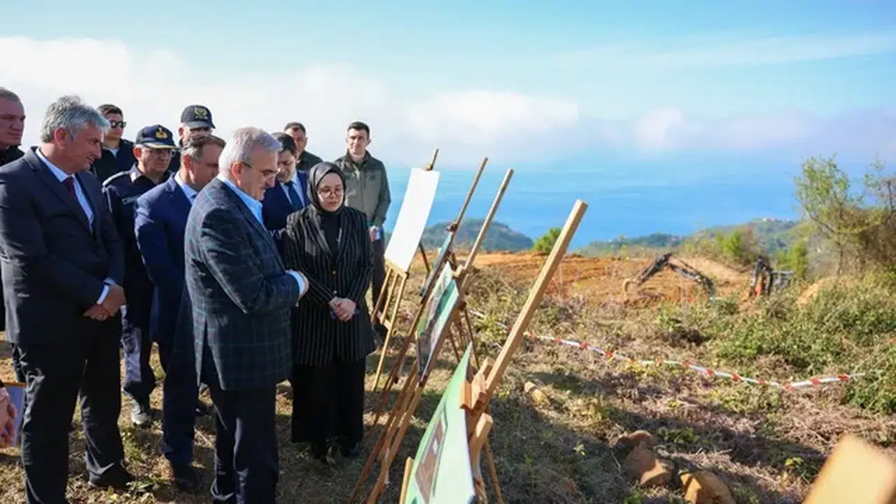 İçişleri Bakan Yardımcısı Karaloğlu, Rize'de incelemelerde bulundu