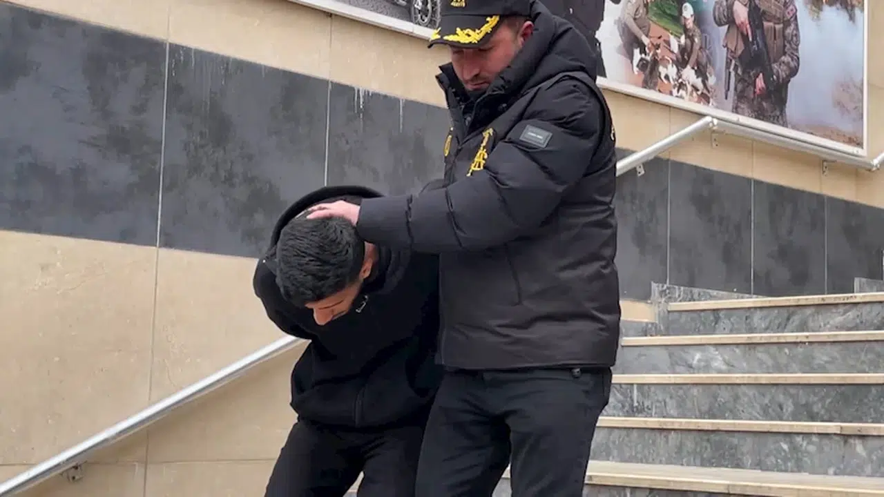 İstanbul- Sosyal medyada tanıştığı kişiyi 283 bin lira dolandırdı