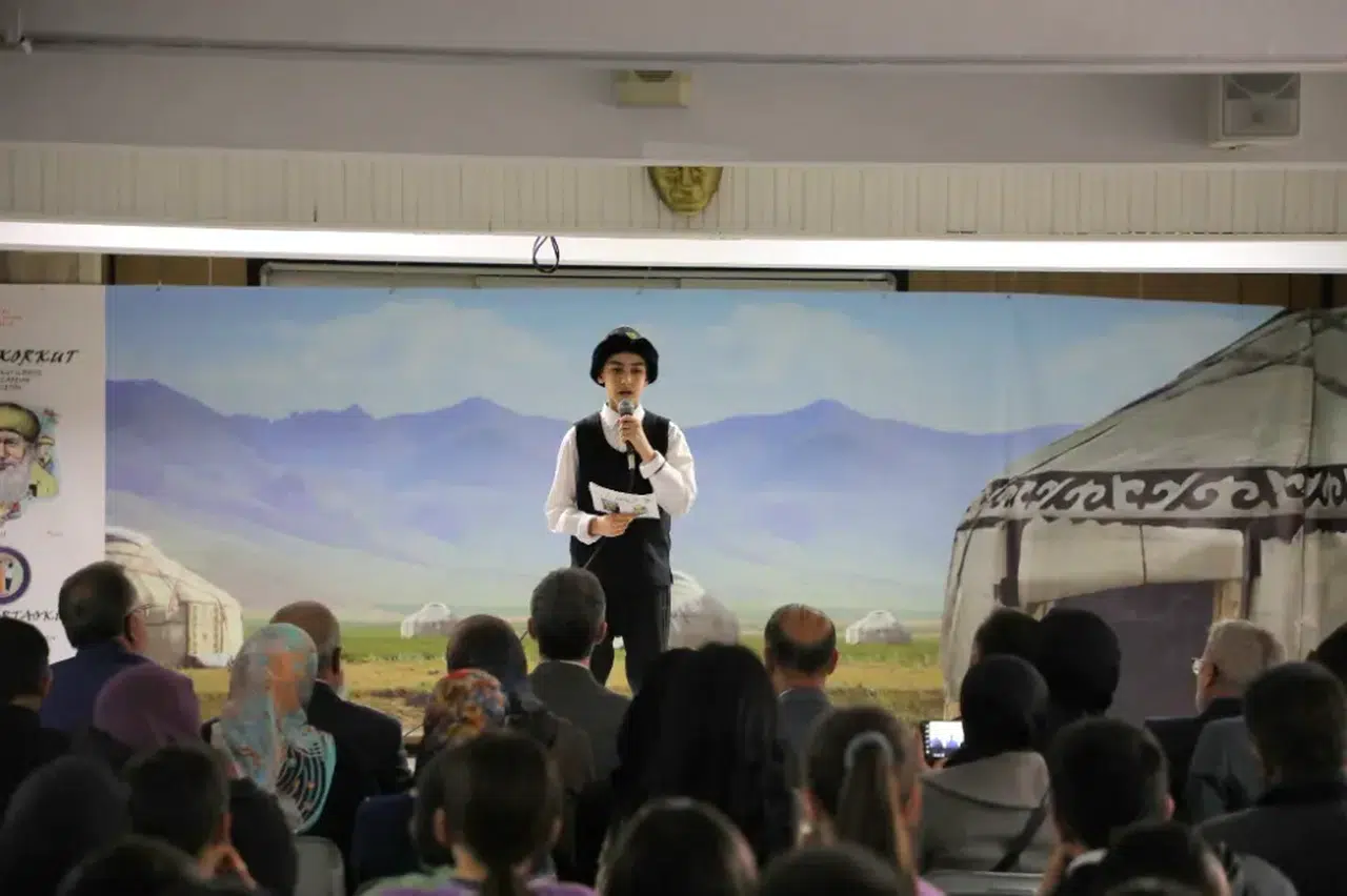 Bayburt'ta çocuklar "Bamsı Beyrek" ile Dede Korkut'u sahneye taşıdı!