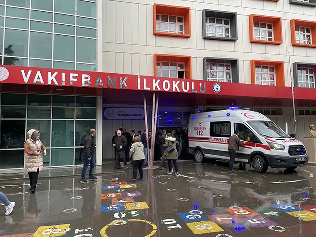 Artvin'de Oy Kullandığı Sırada Kalp Krizi Geçiren Kişi Tedavi Altına Alındı!!