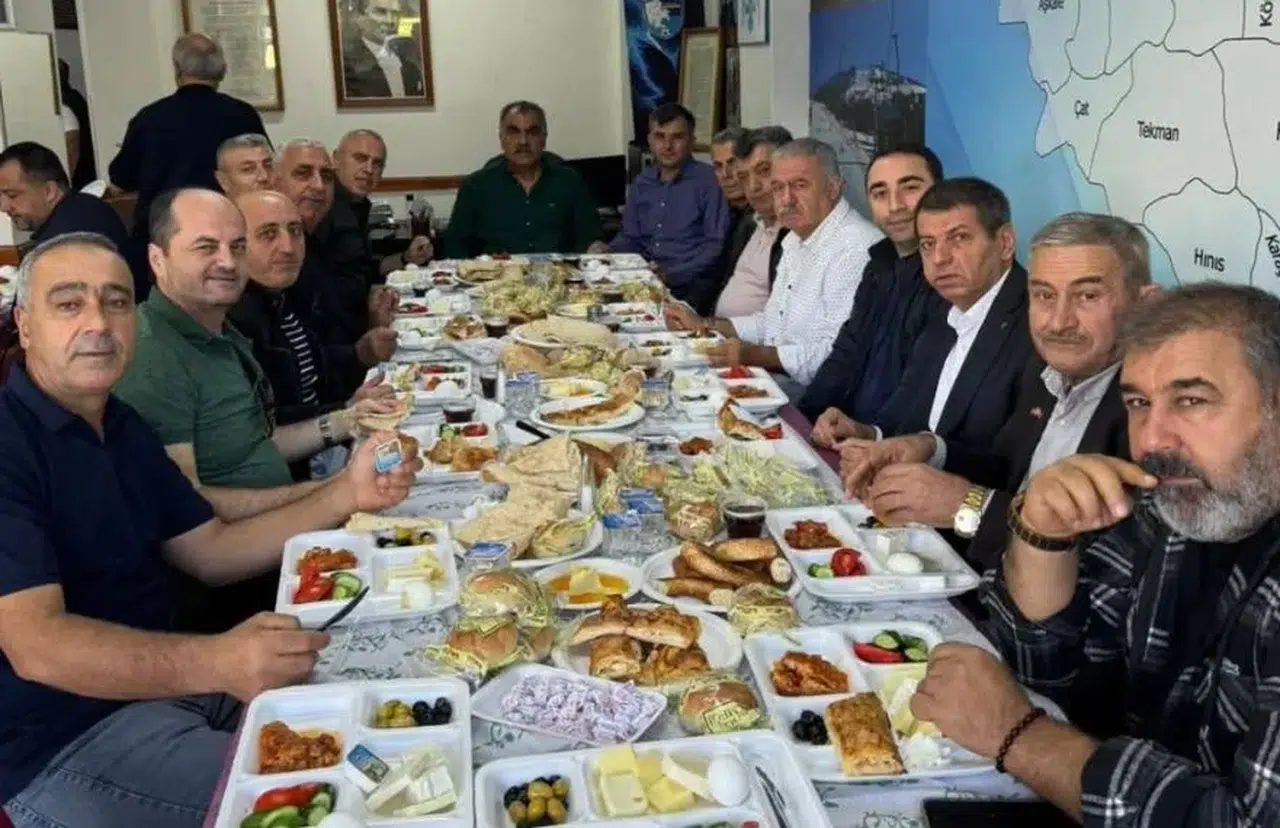 Çiğli’de Erzurum Tanıtım Günleri İçin Dernekler Bir Araya Geldi