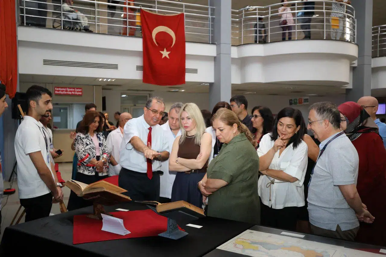 Türkiye'nin İlk Altın Parası ve Eserleri Akdeniz Üniversitesi'nde Sergilendi