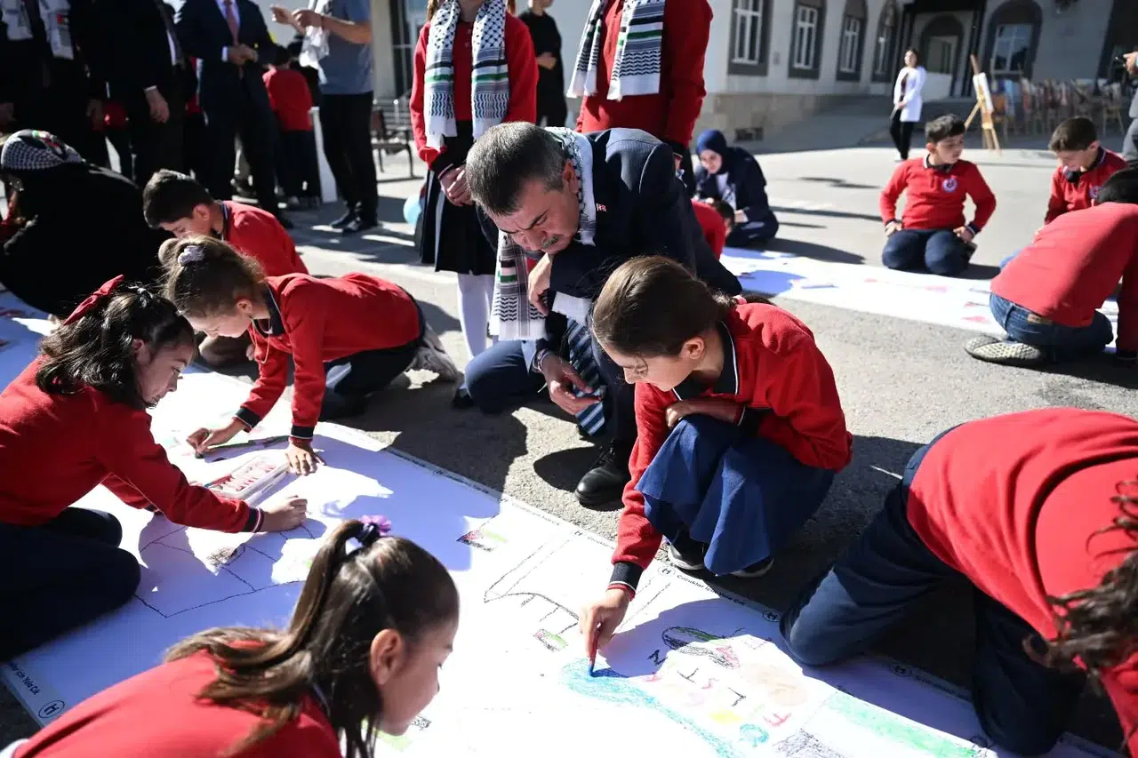 Erzurum'da Filistin Farkındalık Etkinliği: Öğrencilerden Anlamlı Projeler ve Bakan Tekin'den Vurgu