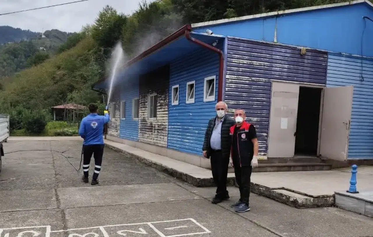 Vakfıkebir'de Kahverengi Kokarca ile Mücadelede İlaçlama Çalışmaları Devam Ediyor