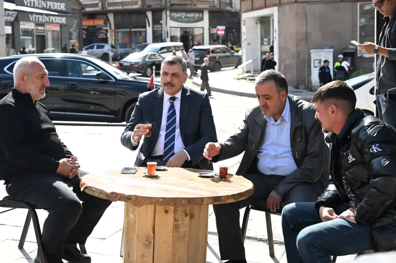Erzurum Valisi Çiftçi, esnafla buluşarak sorunlarını dinledi, çözüm sözü verdi