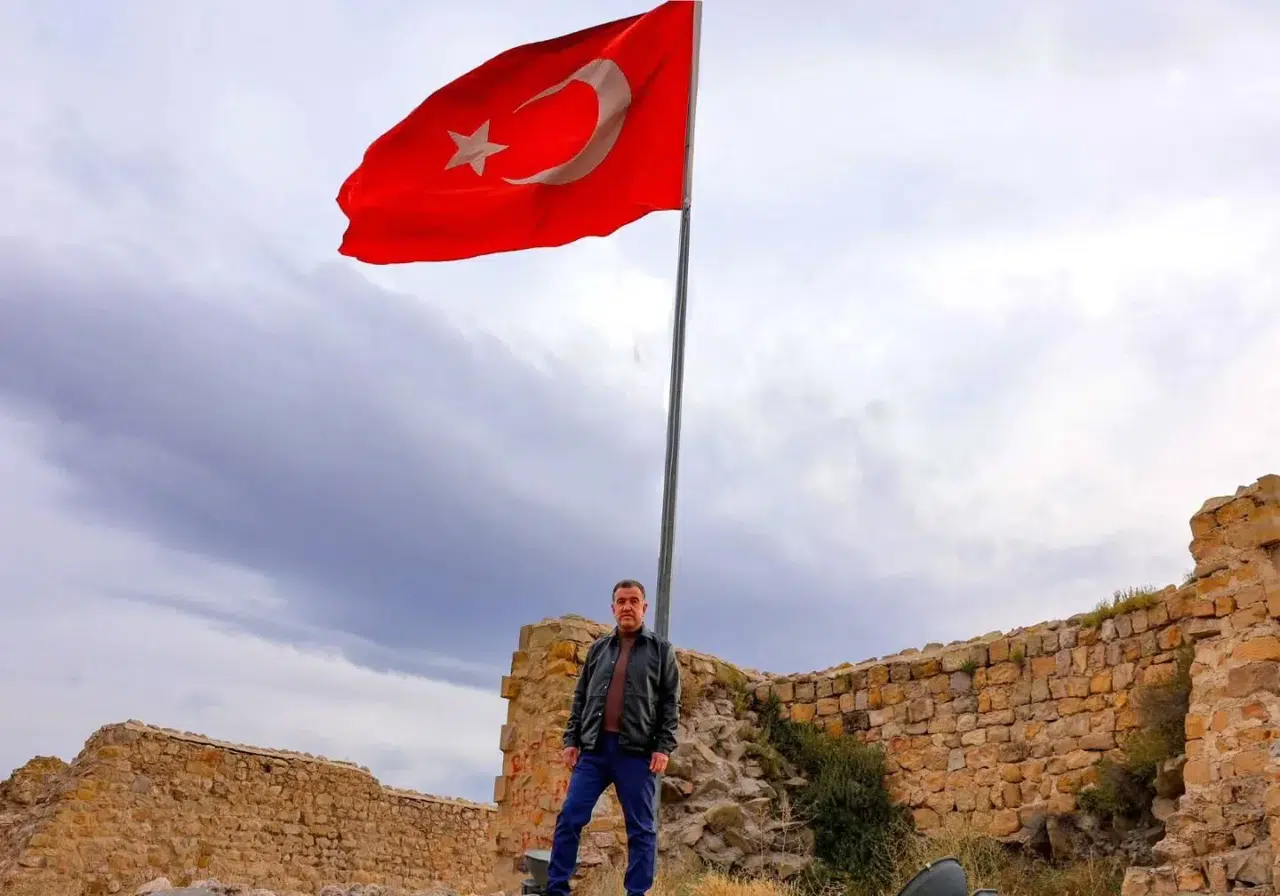 Bayburt Kalesi: Tarihin derinliklerine açılan kapı ve Anadolu'nun en büyük simgelerinden biri