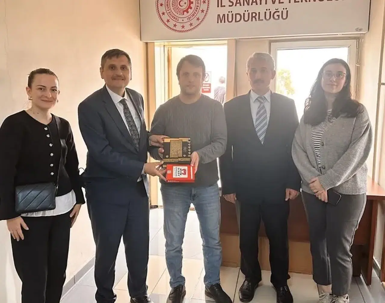 Trabzon'dan Şehit Ailelerine Anlamlı Ziyaret: Vefa ve Destek Gösterildi