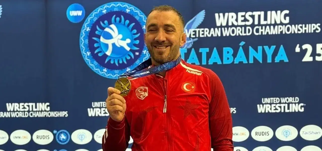 Çaykurspor'lu Güreşçi Küçükosman Veteranlar Dünya Şampiyonu Oldu