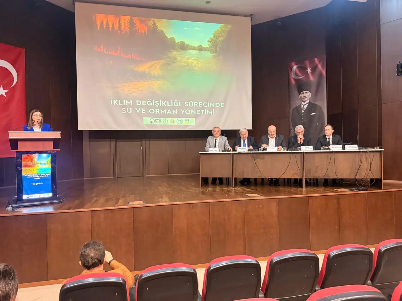 Karadeniz Teknik Üniversitesi’nde İklim Değişikliği Sürecinde Su ve Orman Yönetimi Paneli Gerçekleştirildi
