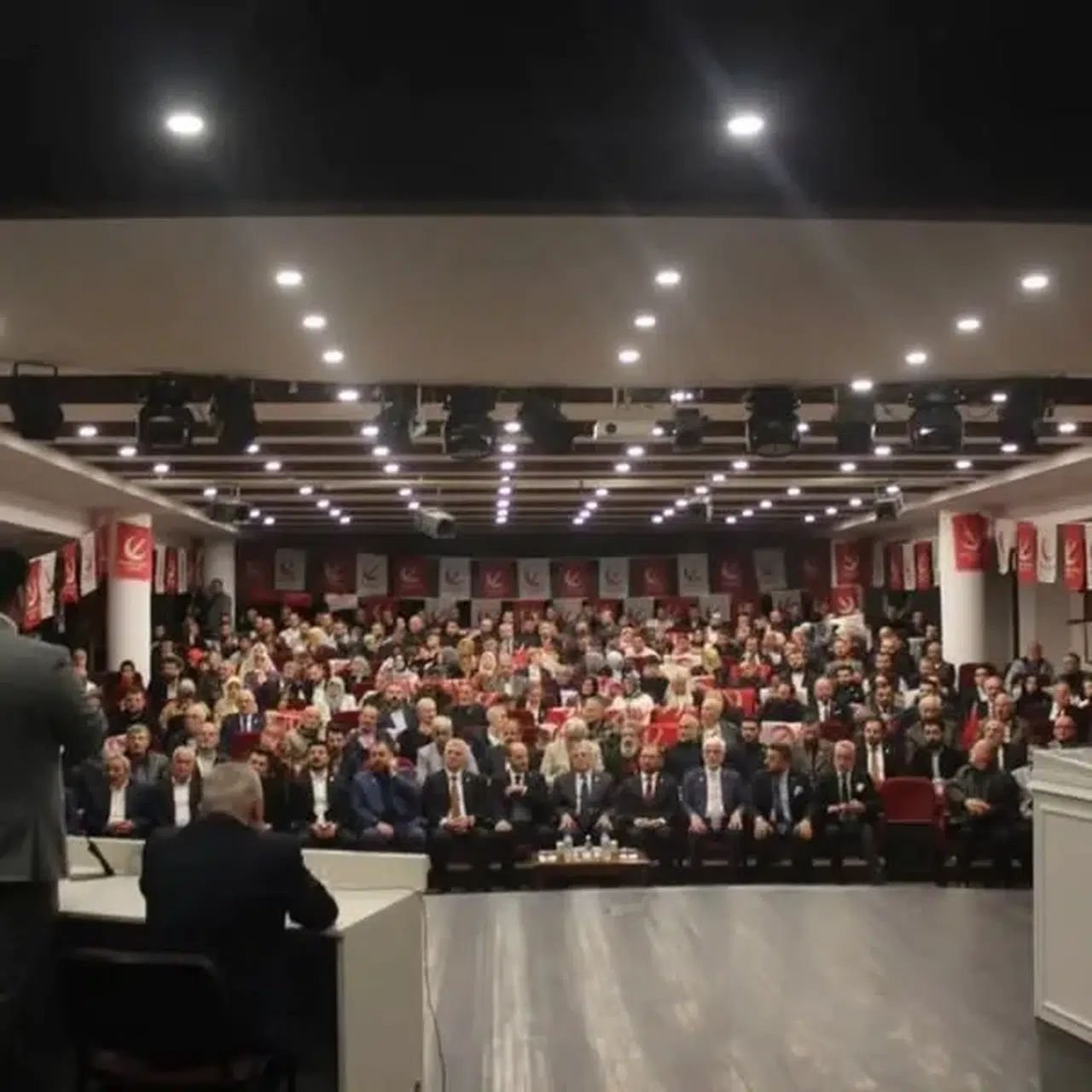 Yeniden Refah Partisi Akçaabat’ta coşkulu kongreyle yeni başkanını seçti