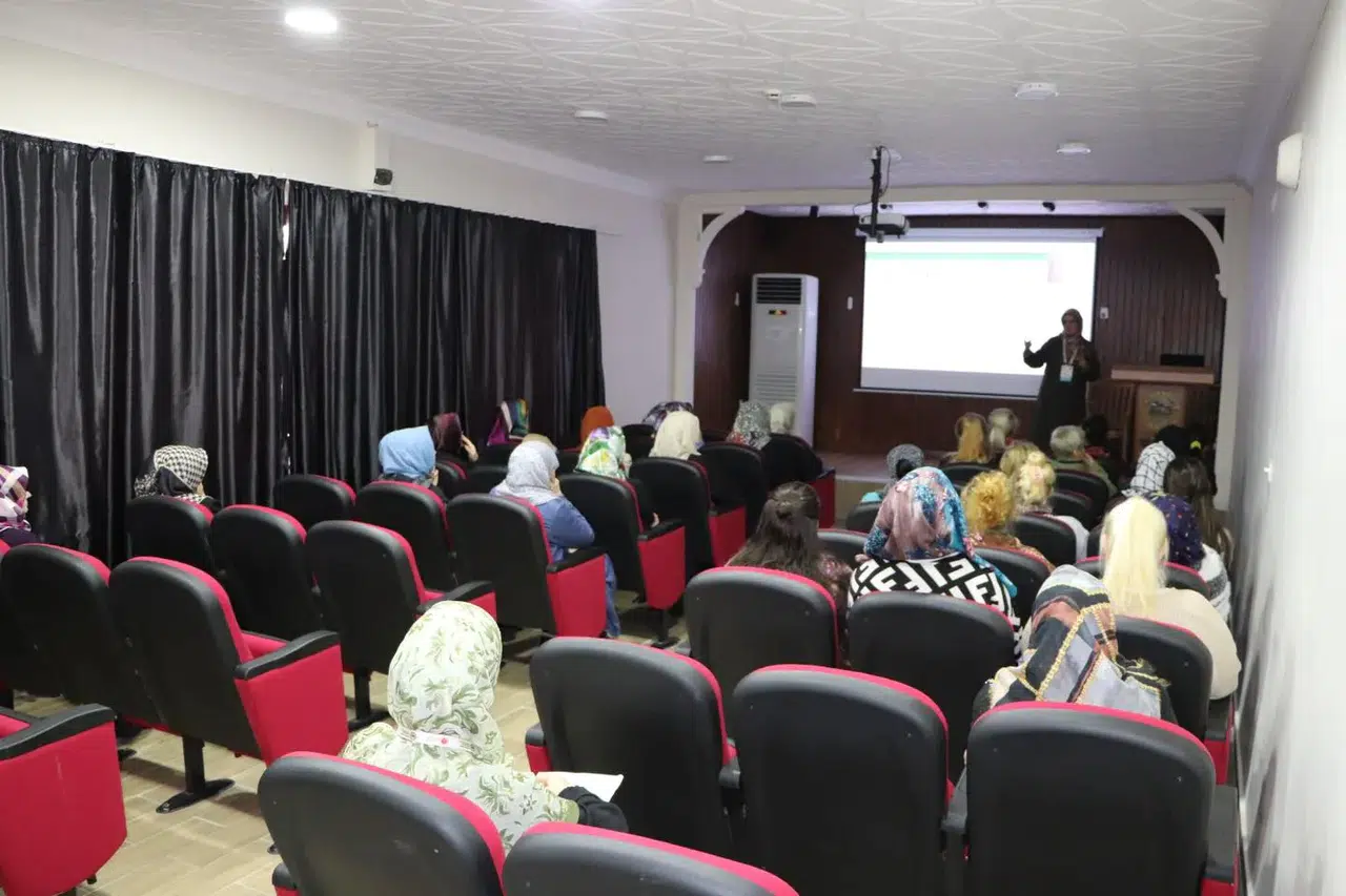 Rize'de cezaevindeki kadınlara bağımlılıkla mücadele semineri düzenlendi