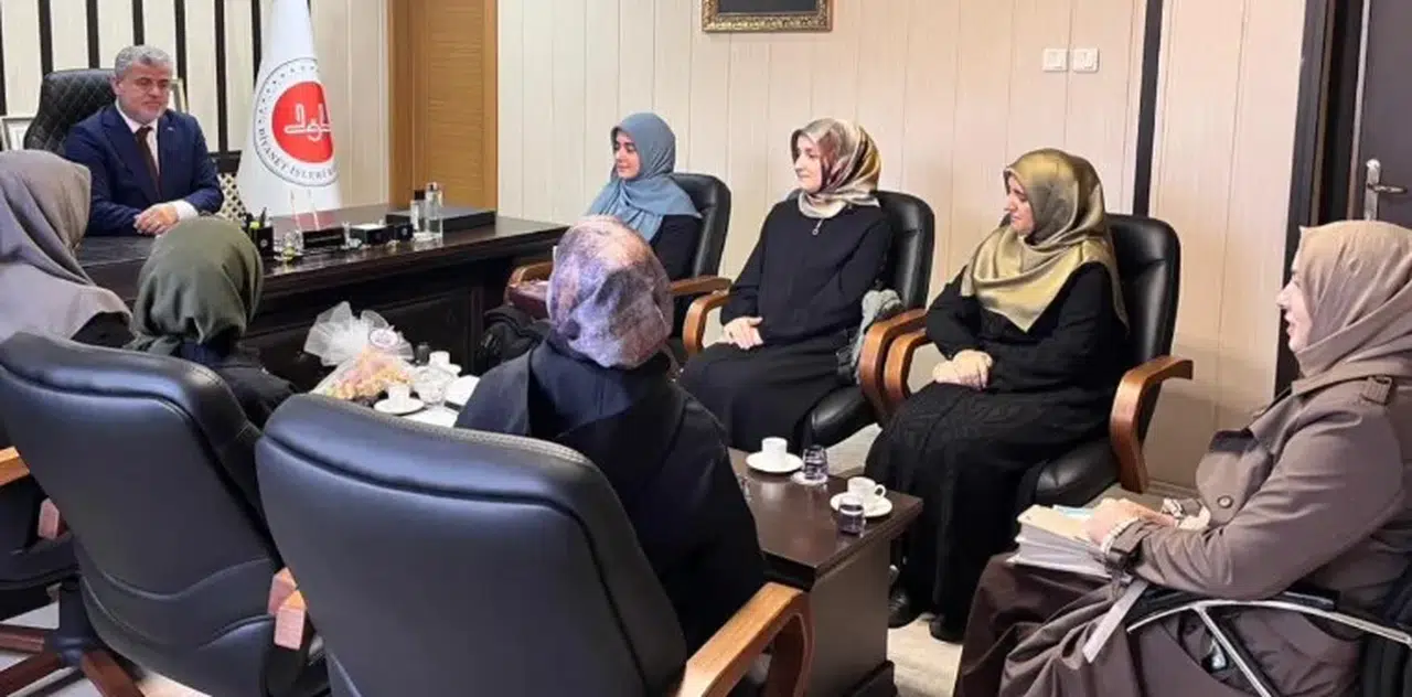 Artvin Müftüsü Soylu, Kur'an Kursu öğreticilerinden hayırlı olsun ziyareti aldı