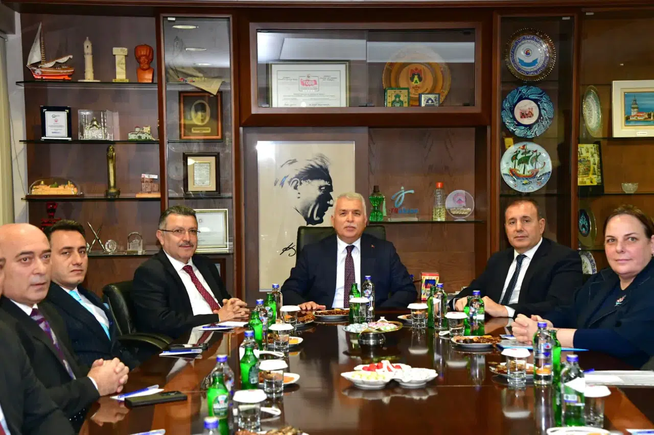 Trabzon'da Ekonomi ve Turizm için Ortak Stratejiler Geliştirildi