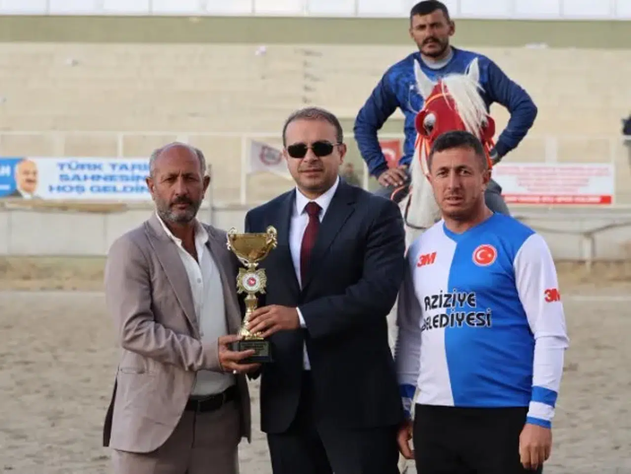 Erzurum'da Atlı Cirit Yarı Finali: Aziziye Şengel Şampiyon!