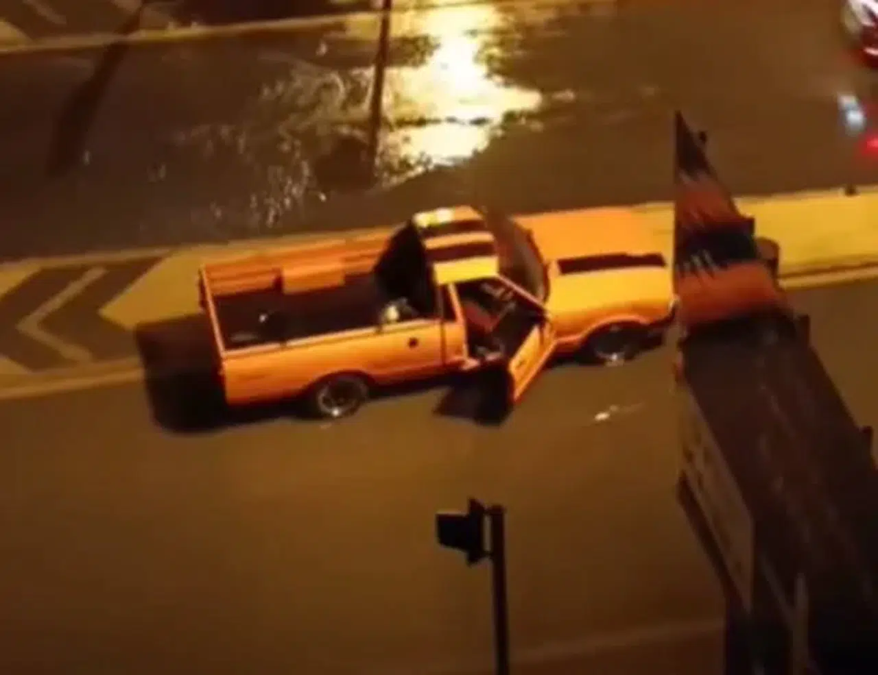 Ardeşen'de Yağışlar Nedeniyle Trafik Aksaklıkları ve Motor Arızaları Yaşanıyor