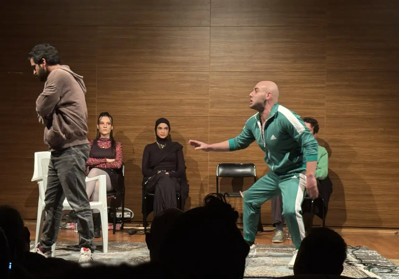 Borçka Tiyatro Festivali'nde "Kardeşlerimi Arıyorum" Oyunu Büyük İlgi Gördü