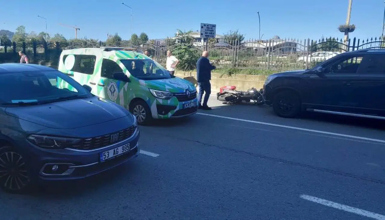 Rize'de kaza alarmı: Menderes Bulvarı'nda artan kazalar endişe yarattı!