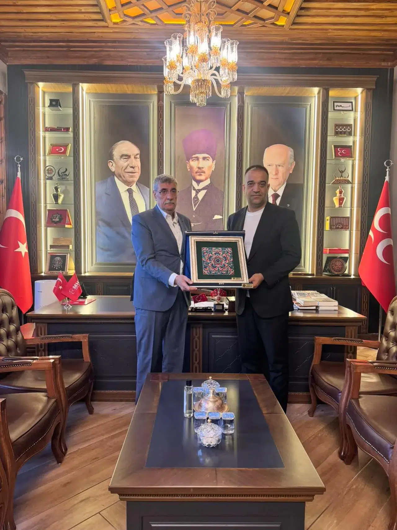 Tarım İş Sendikası Başkanı Polat, MHP Erzurum İl Başkanı Yurdagül ile iş dünyası buluşması gerçekleştirdi