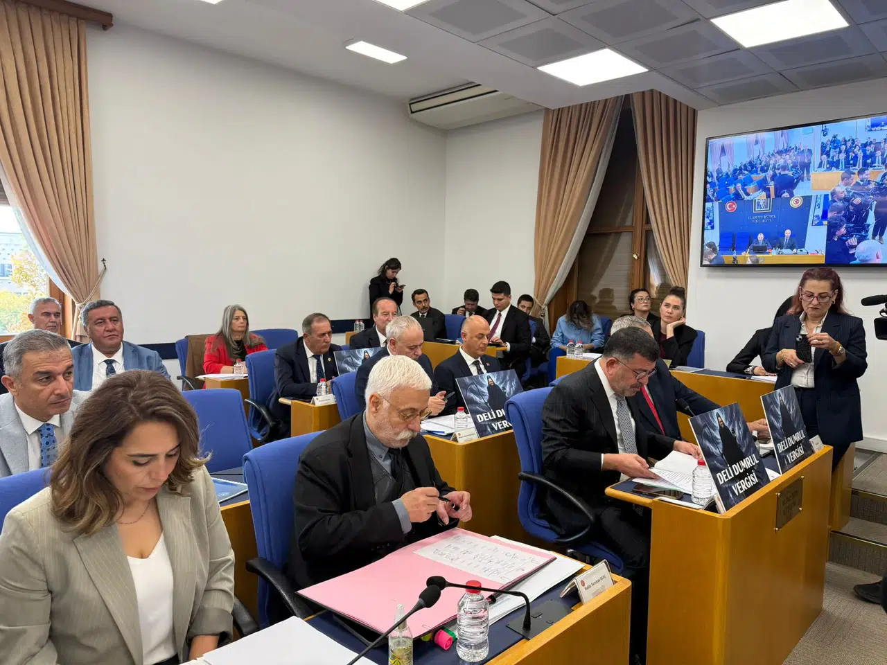 Yeni vergi teklifinin halk üzerindeki etkileri tartışma konusu oluyor