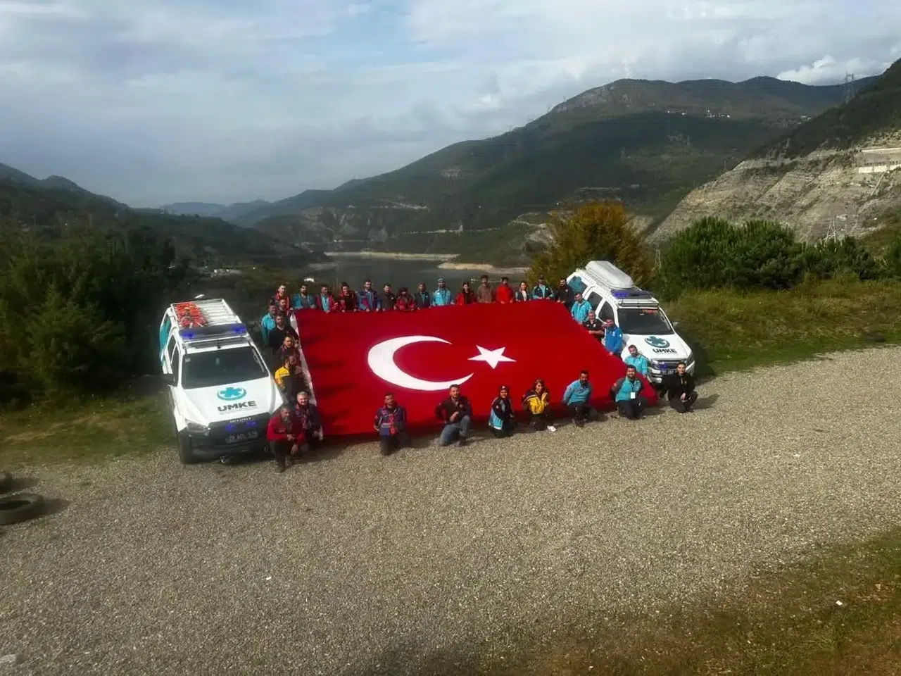 Artvin'de UMKE'den Medikal Kurtarma Eğitimi, Ekip Uyumunu ve Müdahale Becerilerini Artırdı