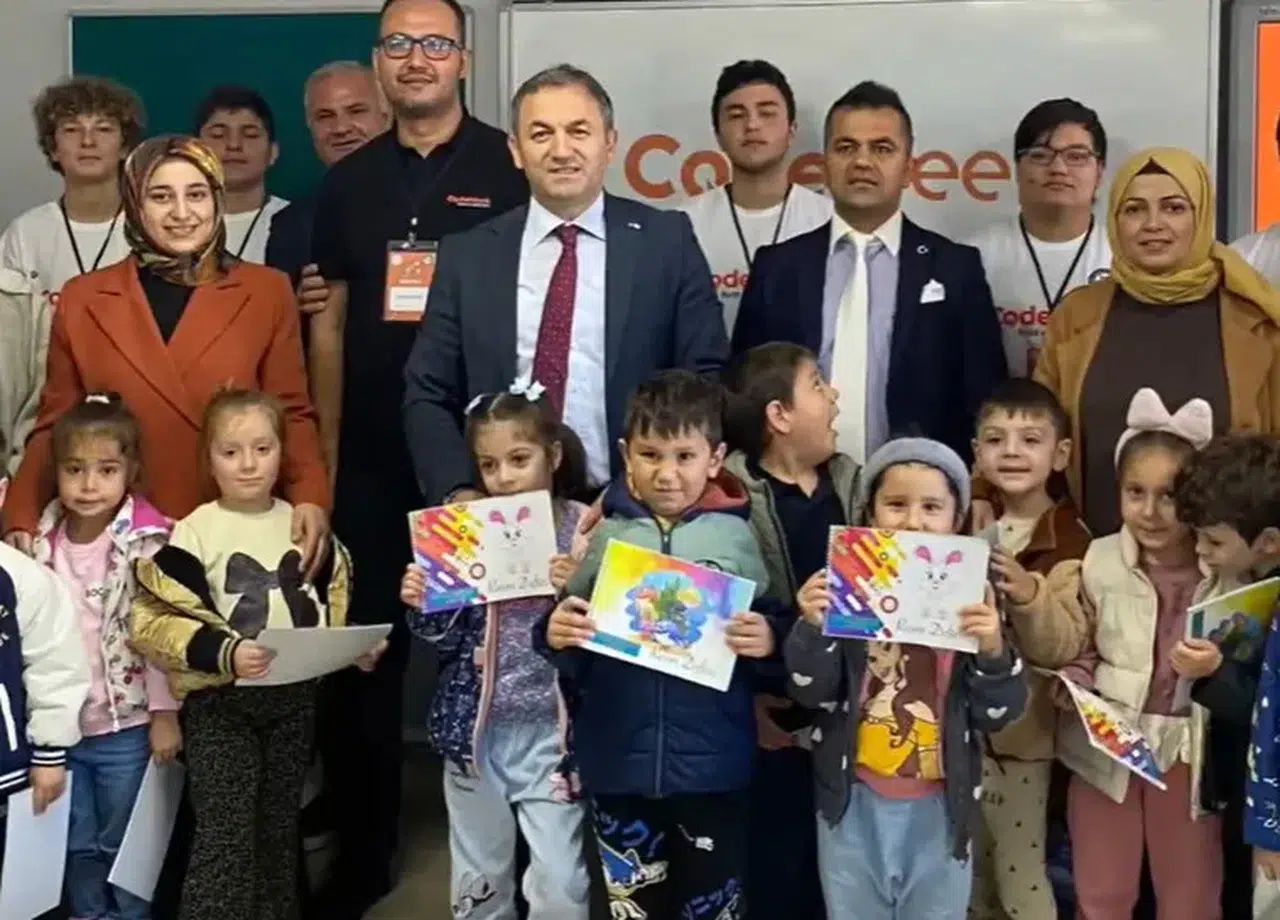 Beşikdüzü'nde Eğitimde Fark Yaratacak Etkinlik Haftası Başladı