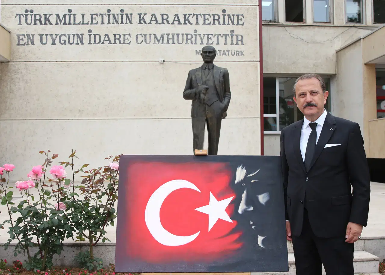 Vakfıkebir'de Cumhuriyet Bayramı coşkusu: Başkan Koçal'dan birlik çağrısı