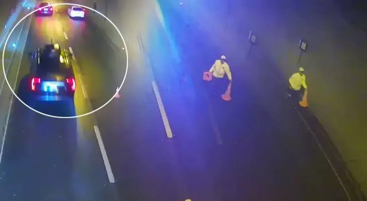 Cumhurbaşkanı konvoyunun geçişi öncesi tüneldeki beton mikserini fark eden polislere ödül