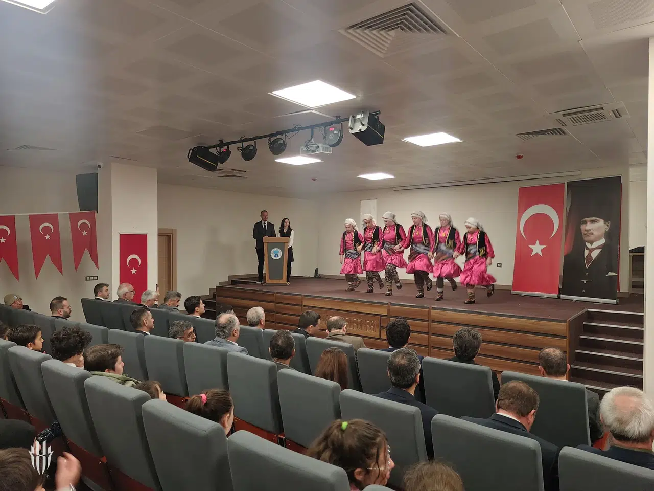 Çaykara'da Cumhuriyet Coşkusu; 102. Yıldönümü Coşkuyla Kutlandı