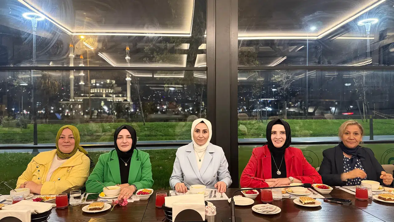 Ortahisar’da AK Parti Mahalle Başkanları İstişare Toplantısı Yapıldı