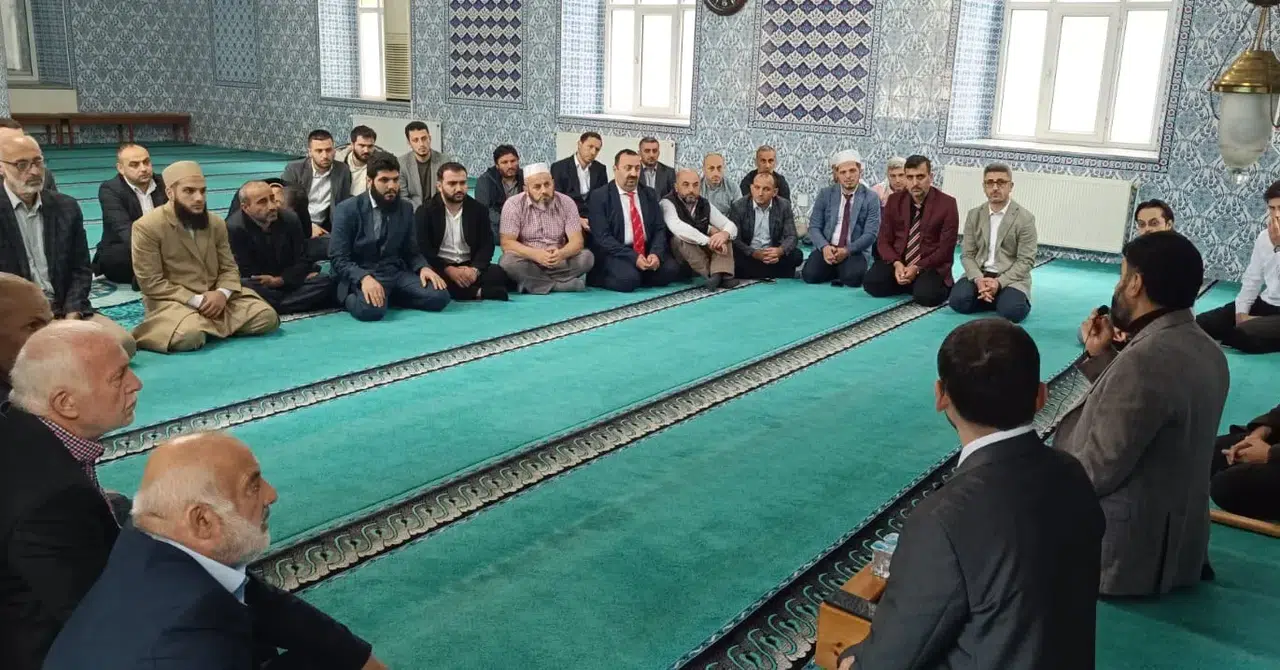 Trabzon Müftüsü Çiçek, din görevlileriyle hizmetlerin etkinliğini değerlendirerek öneriler sundu