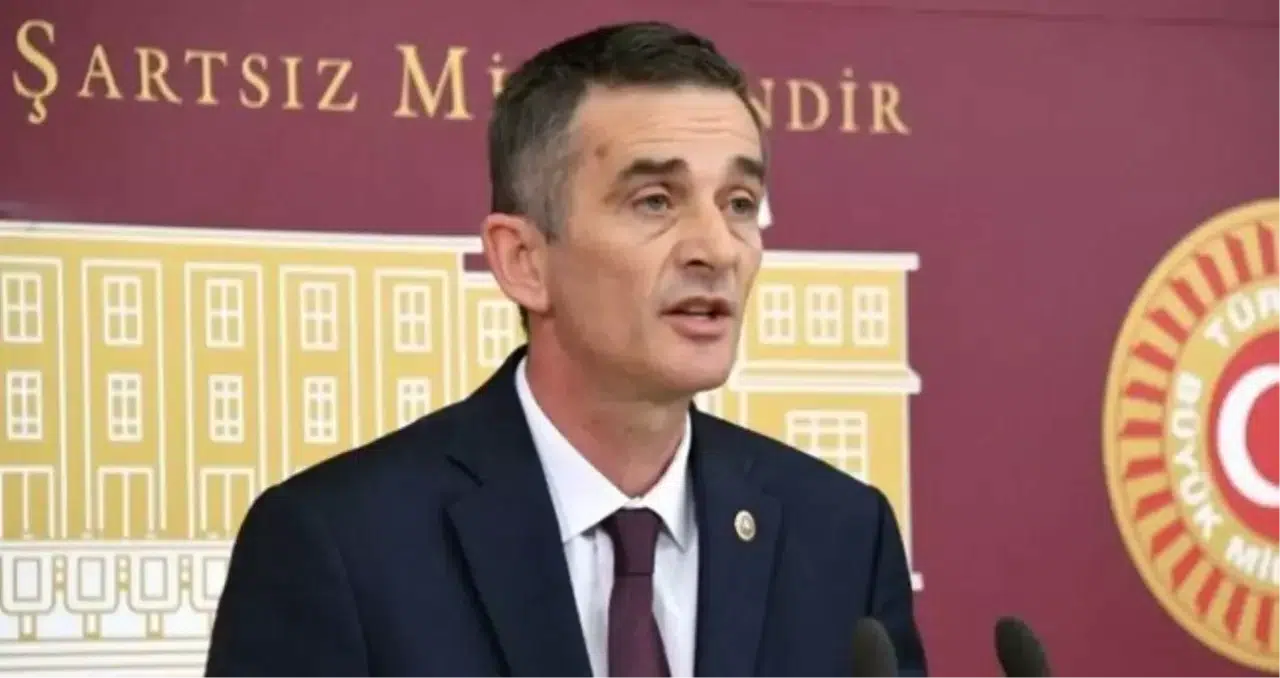 Ümit Dikbayır: İyi Parti'den CHP'ye Geçiş Yapan Siyasi İsim Kimdir?