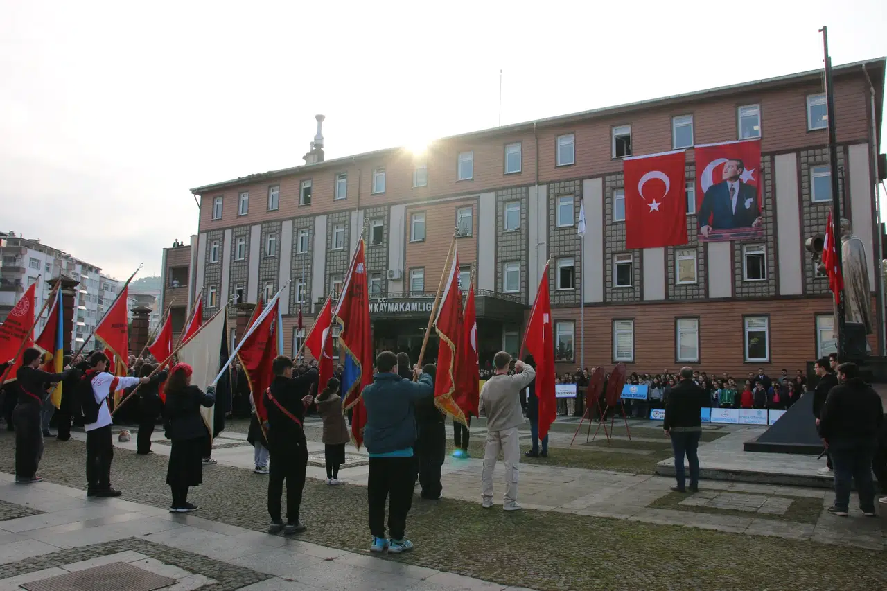 Ardeşen’de 10 Kasım Atatürk’ü Anma Töreni Düzenlendi