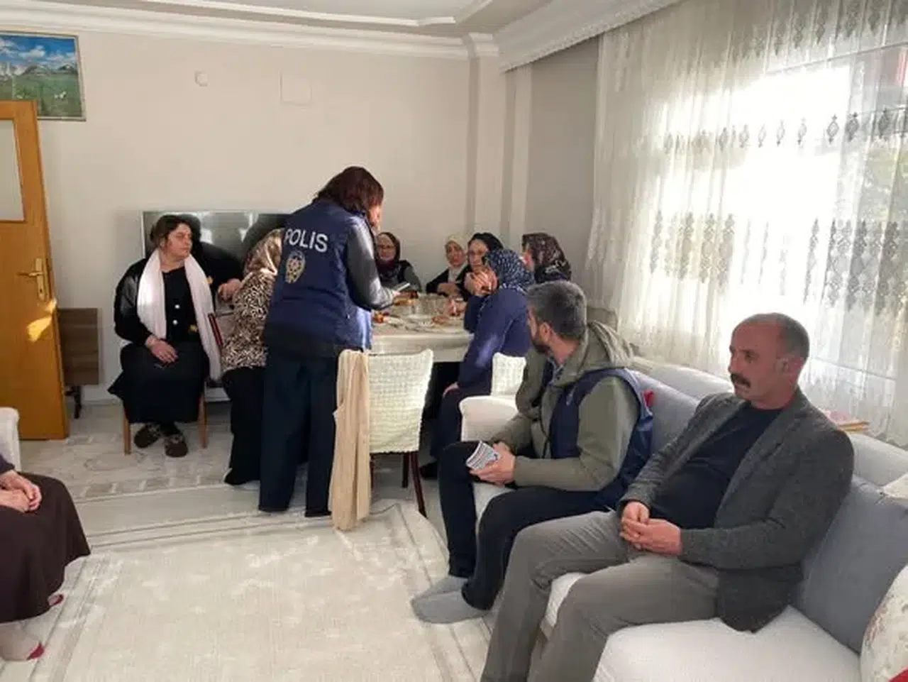Şavşat’ta “Hanede Huzur, Güven ve Sağlık Ziyaretleri” Gerçekleştirildi