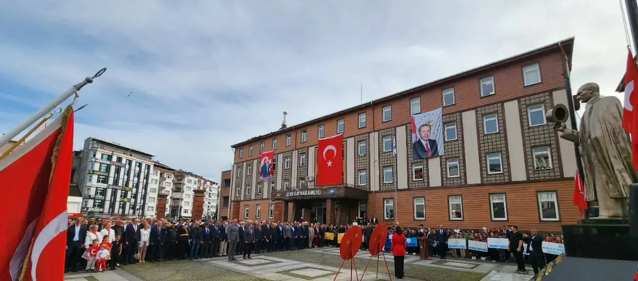 Ardeşen’de 24 Kasım Öğretmenler Günü Programı Açıklandı