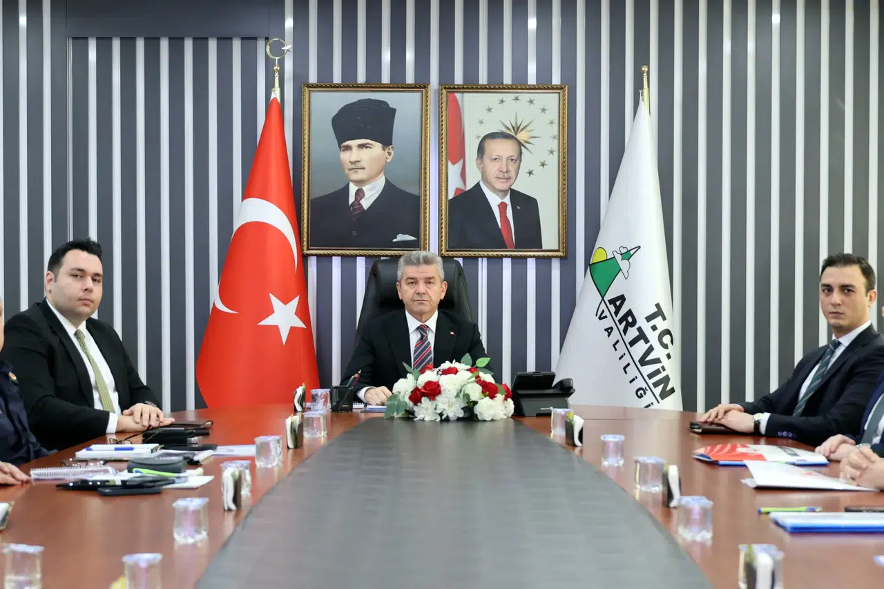 Artvin’de Aylık İl Güvenlik ve Asayiş Toplantısı Gerçekleştirildi