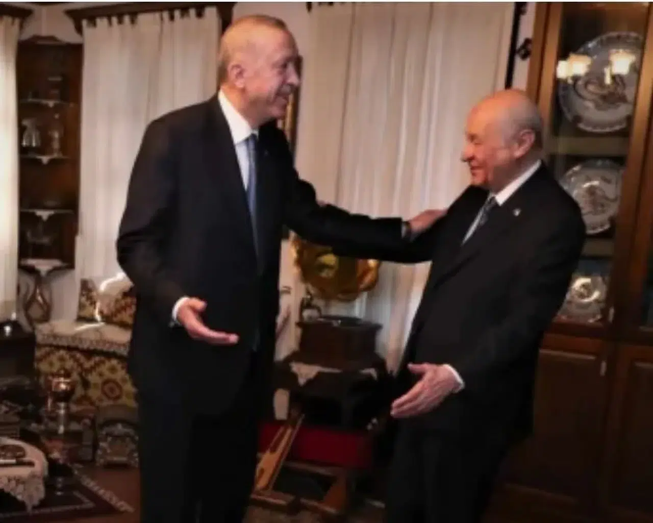 Bahçeli’den Ayarsızlara Net Mesaj: Cumhur İttifakı’nda Görüş Ayrılığı Yok