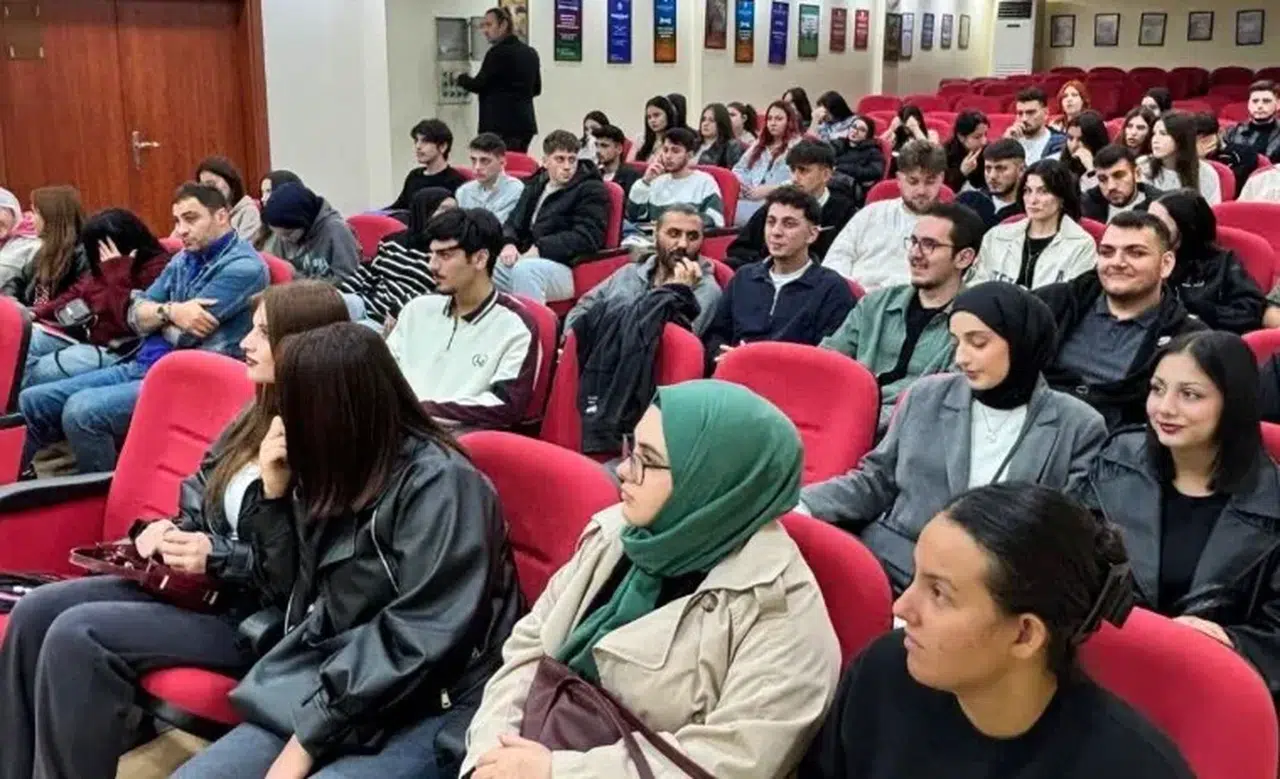 Beşikdüzü MYO Öğrencilerine “Evlilik Öncesi Aile Eğitimi”