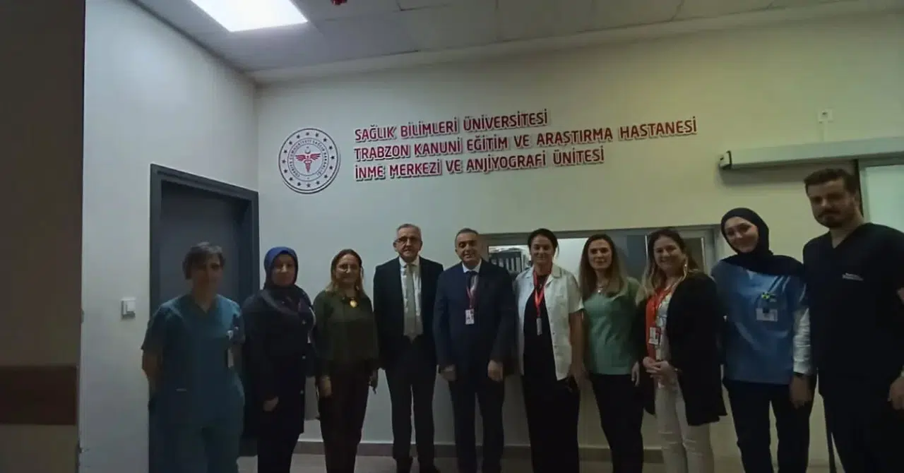 Dünya İnme Günü'nde bilinçlendirme etkinlikleri Kanuni Eğitim Araştırma Hastanesi'nde yapıldı